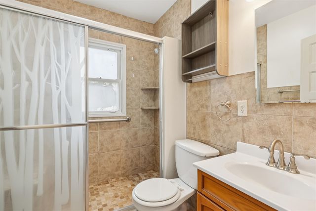 3425 SW 13th Street, Des Moines, IA 50315