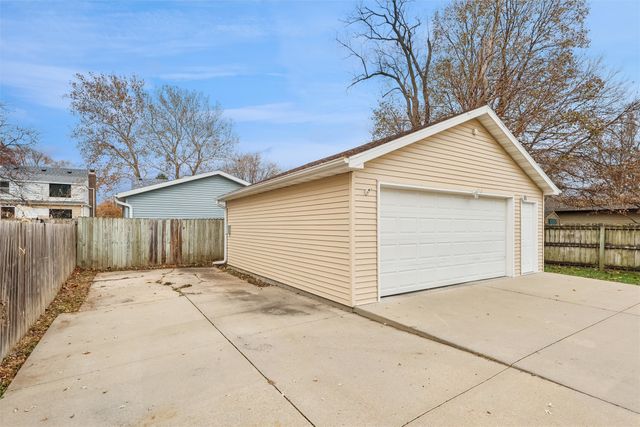 3425 SW 13th Street, Des Moines, IA 50315