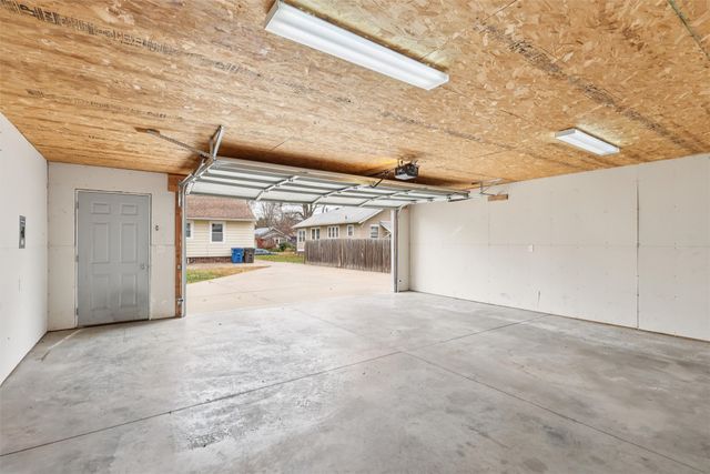 3425 SW 13th Street, Des Moines, IA 50315