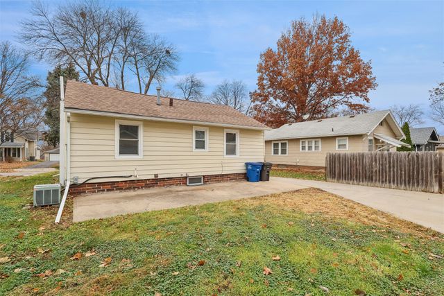 3425 SW 13th Street, Des Moines, IA 50315