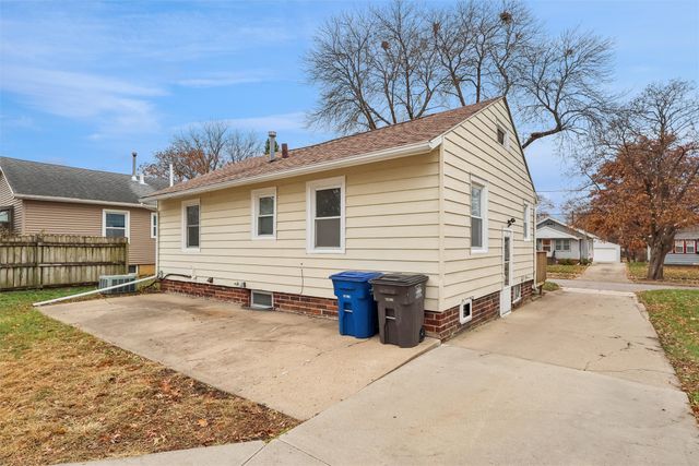 3425 SW 13th Street, Des Moines, IA 50315