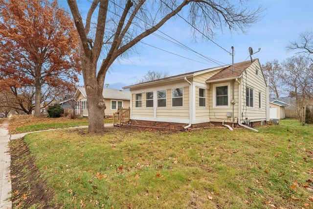 3425 SW 13th Street, Des Moines, IA 50315