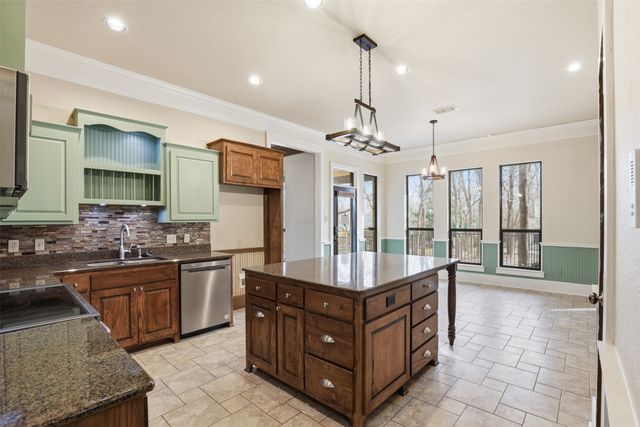 3806 Lakeshore Drive, Weatherford, TX 76087