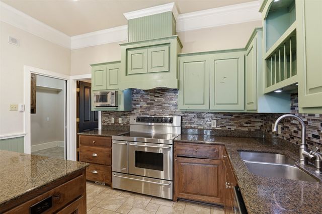 3806 Lakeshore Drive, Weatherford, TX 76087