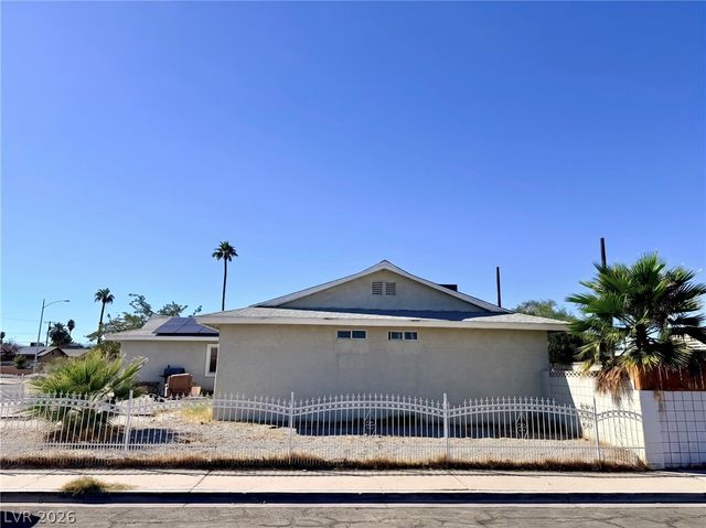 2116 La Harve Drive, Las Vegas, NV 89106