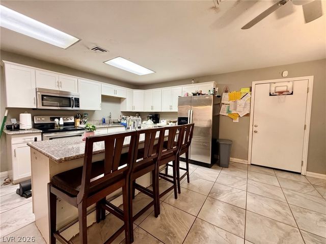 2116 La Harve Drive, Las Vegas, NV 89106