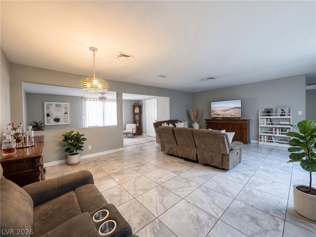 2116 La Harve Drive, Las Vegas, NV 89106