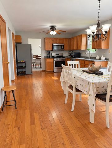 1216 Laurakriss Court, Plainfield, IL 60586