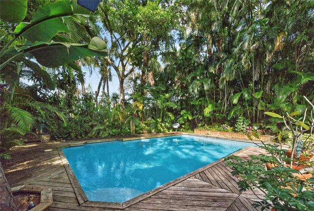 1711 SW 30th Place, Fort Lauderdale, FL 33315