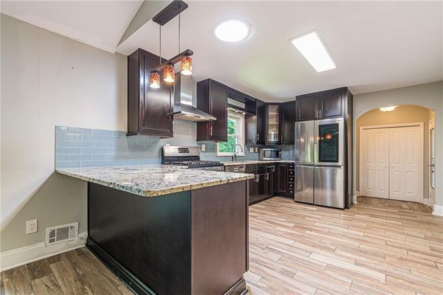 1574 Old Spring House Lane, Atlanta, GA 30338