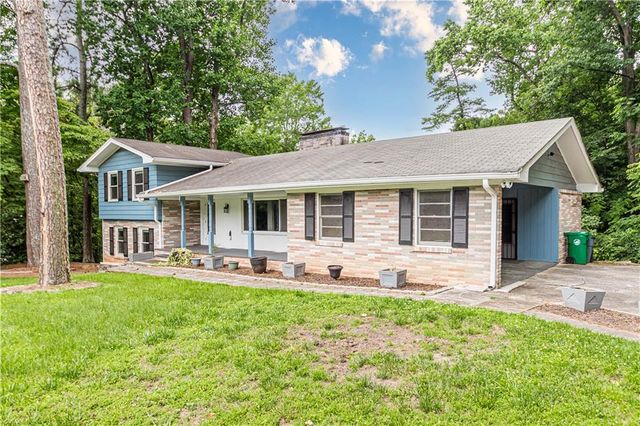 1574 Old Spring House Lane, Atlanta, GA 30338