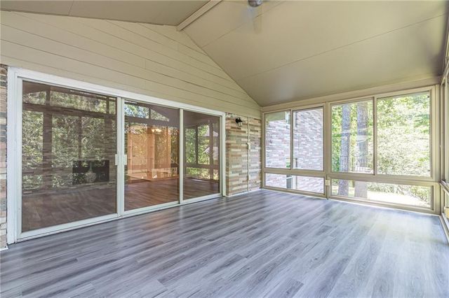 1574 Old Spring House Lane, Atlanta, GA 30338