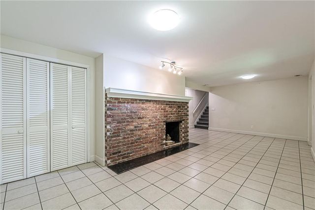 1574 Old Spring House Lane, Atlanta, GA 30338