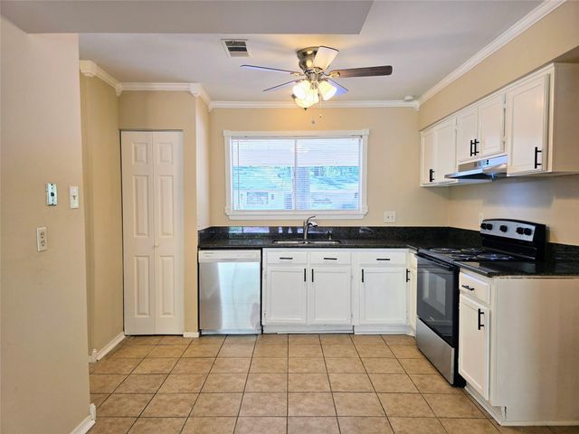 2602 N Red Cedar Circle, The Woodlands, TX 77380