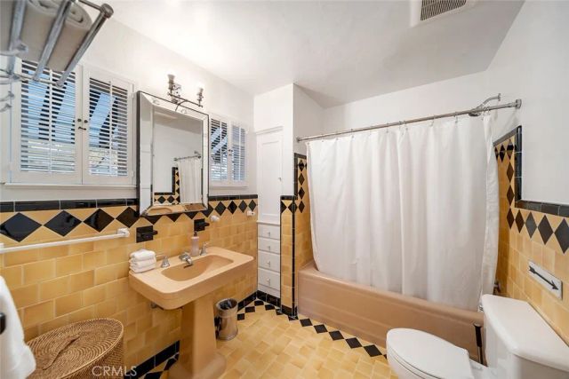 2 Emerald Bay, Laguna Beach, CA 92651