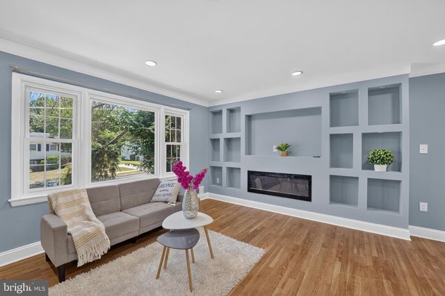 4203 JOHN ST, Suitland, MD 20746