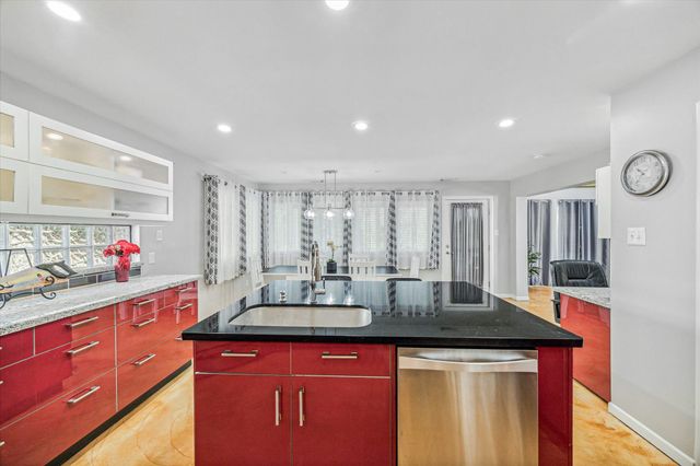 25814 Water Ridge Drive, Houston, TX 77336