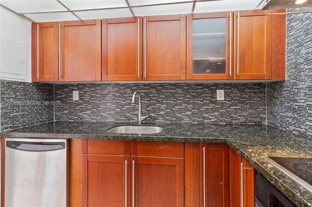 1200 W Ave 515 515, Miami Beach, FL 33139