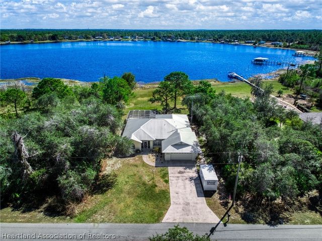 3288 Popinjay Avenue, Lake Placid, FL 33852