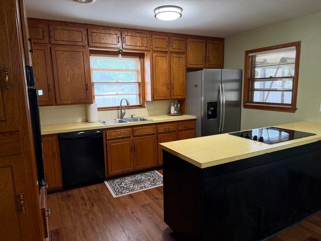 1019 N Chipper Lane, Wichita, KS 67212