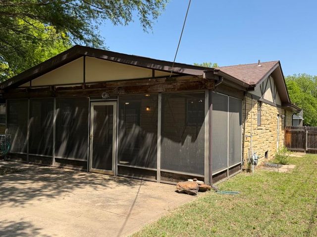1019 N Chipper Lane, Wichita, KS 67212