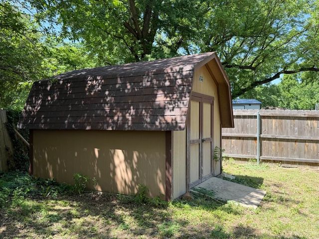 1019 N Chipper Lane, Wichita, KS 67212