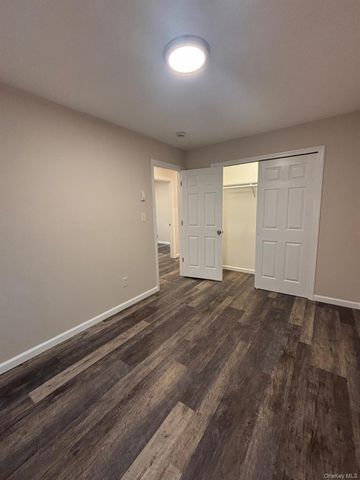 855 Meade Avenue, Bellport, NY 11713