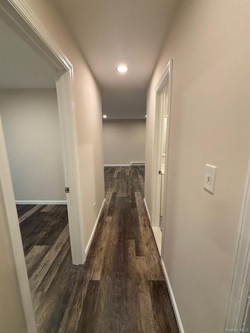 855 Meade Avenue, Bellport, NY 11713