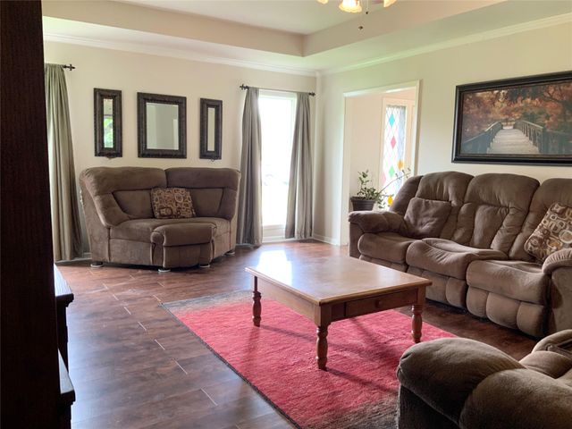 5101 Arrowhead Drive, Baytown, TX 77521