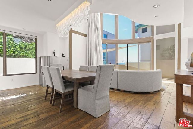 1719 Appian Way 5, Santa Monica, CA 90401