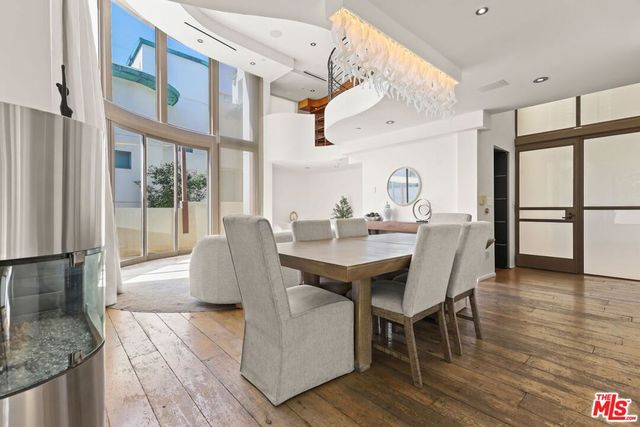 1719 Appian Way 5, Santa Monica, CA 90401