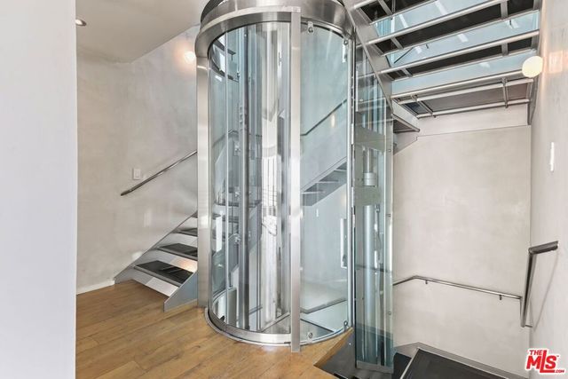 1719 Appian Way 5, Santa Monica, CA 90401