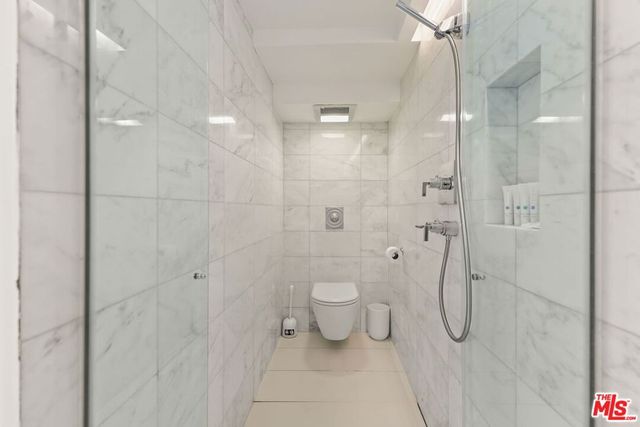 1719 Appian Way 5, Santa Monica, CA 90401