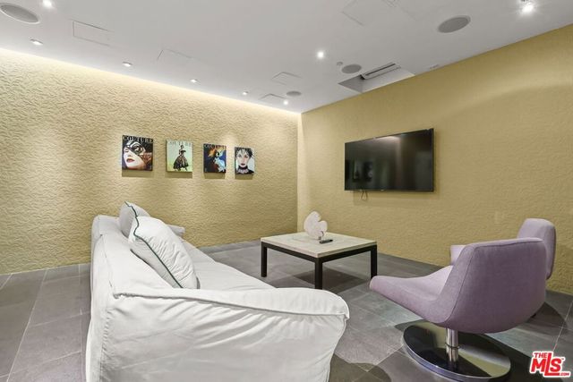 1719 Appian Way 5, Santa Monica, CA 90401