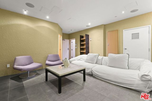 1719 Appian Way 5, Santa Monica, CA 90401