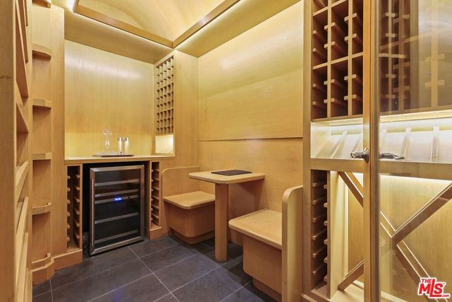 1719 Appian Way 5, Santa Monica, CA 90401