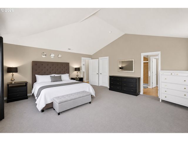 15213 Se PEBBLE BEACH Dr, Happy Valley, OR 97086