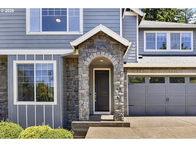 15213 Se PEBBLE BEACH Dr, Happy Valley, OR 97086