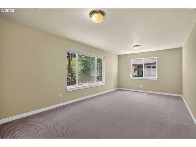 15213 Se PEBBLE BEACH Dr, Happy Valley, OR 97086