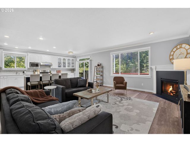 15213 Se PEBBLE BEACH Dr, Happy Valley, OR 97086