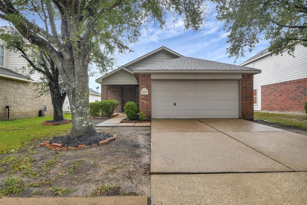 12319 Chute Forest Drive, Houston, TX 77014
