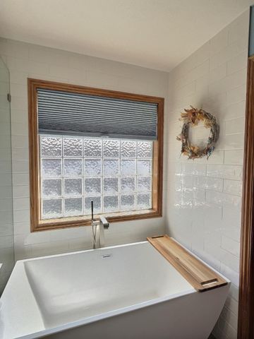 1811 W Village Lane, Springfield, MO 65807