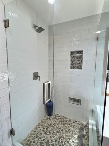 1811 W Village Lane, Springfield, MO 65807