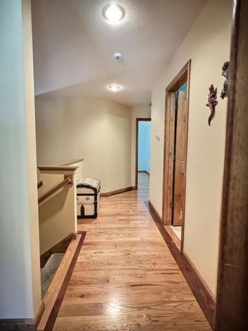 1811 W Village Lane, Springfield, MO 65807