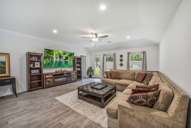 25038 Lindsey Lane, Magnolia, TX 77354
