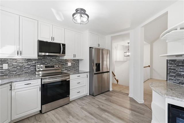 432 Barrel Way, Ball Ground, GA 30107