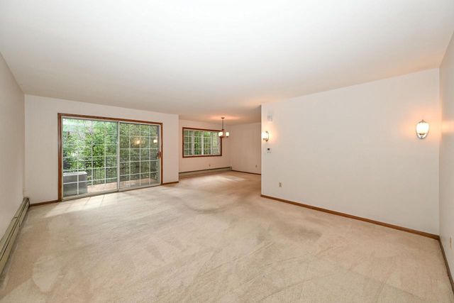 1730 W Green Tree ROAD #208, Glendale, WI 53209