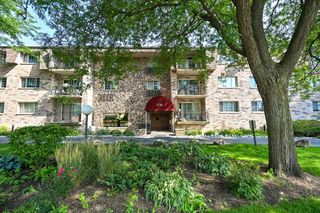 1730 W Green Tree ROAD #208, Glendale, WI 53209