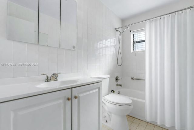 1820 NW 35th Ter, Lauderhill, FL 33311