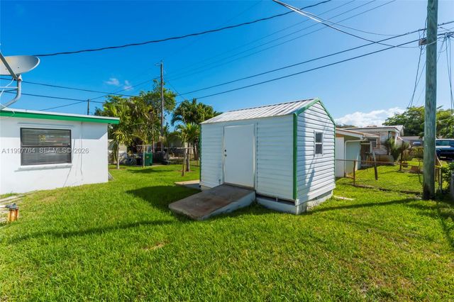 1820 NW 35th Ter, Lauderhill, FL 33311